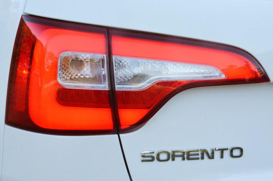  Kia Sorento 2014 года  (фото 5 из 88)